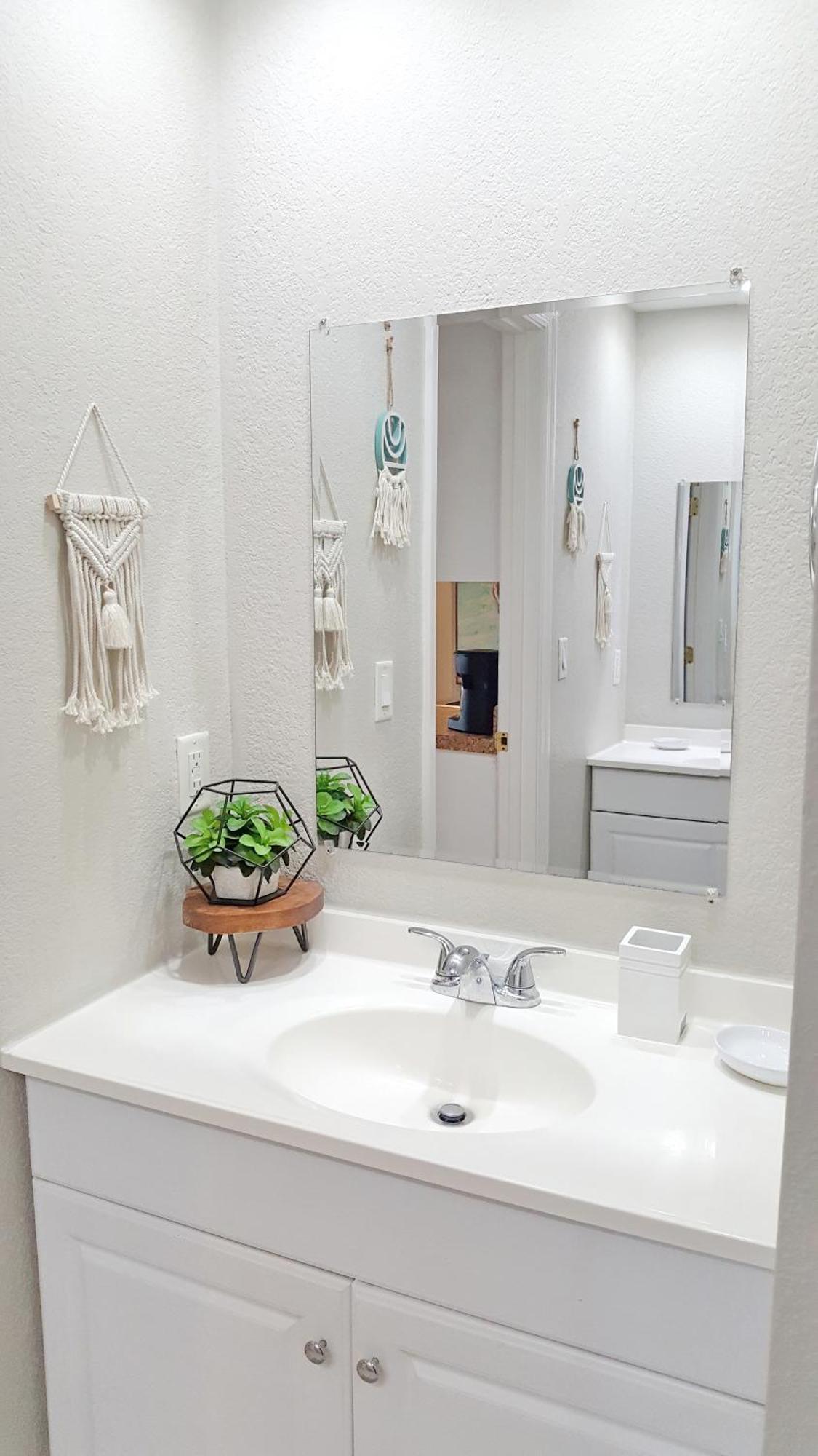 Naples Park Oasis - Cozy Two Bedroom Apartment 외부 사진